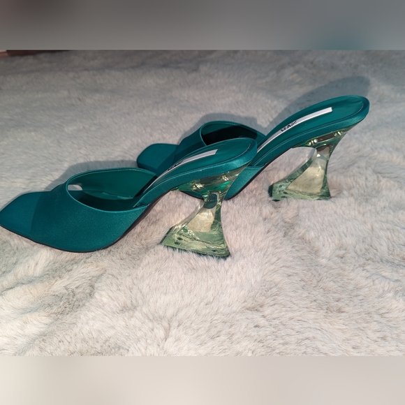 Zara Block Heels - Emerald Green - Picture 3 of 11